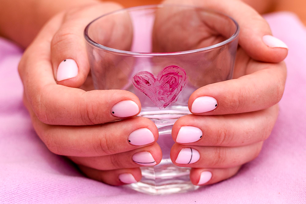 Îngrijirea unghiilor: Secrete pentru mâini frumoase